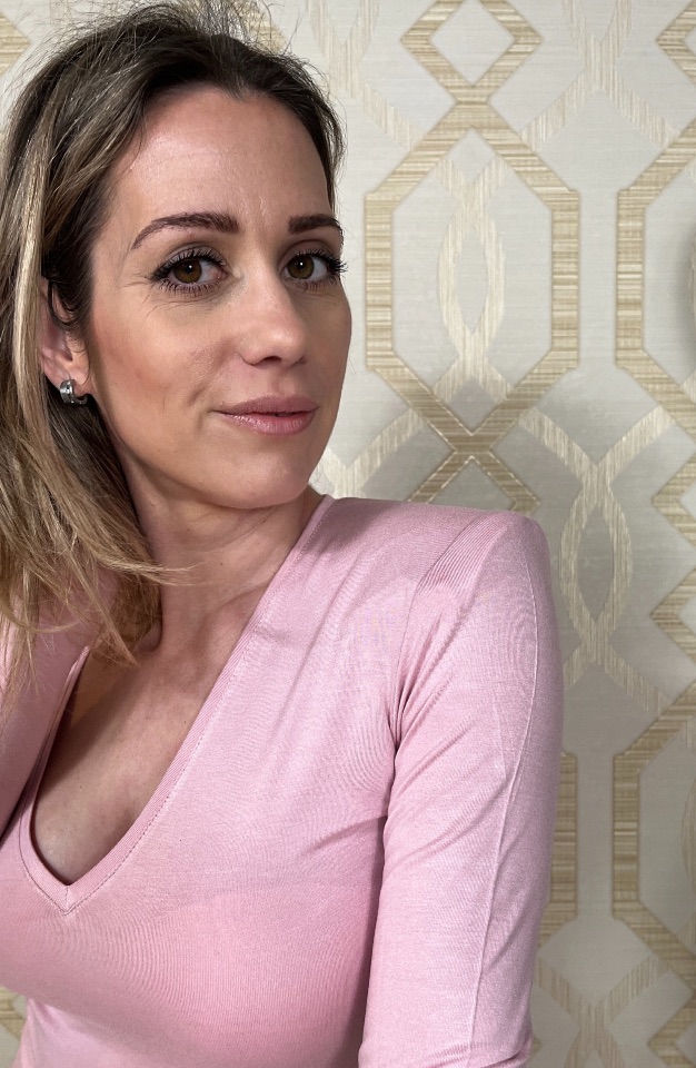 Dámsky priliehavý top KARMEN - bledoružový