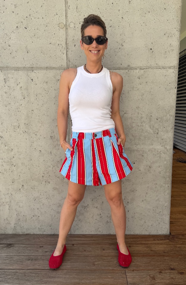 Dámske kraťasy RED STRIPS - Image 7