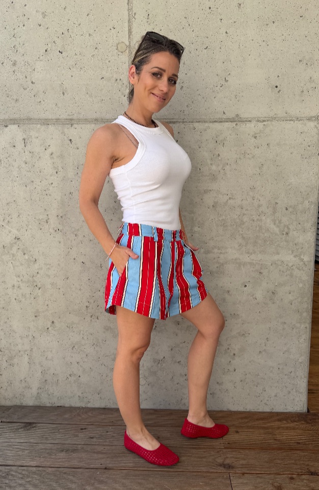 Dámske kraťasy RED STRIPS - Image 4